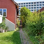 Charm 3 - Cozy 1-bdr With Shared Garden * København