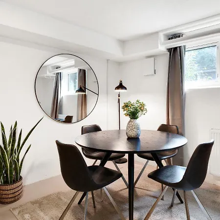 Sanders Charm - Cozy One-bedroom With Shared Garden *