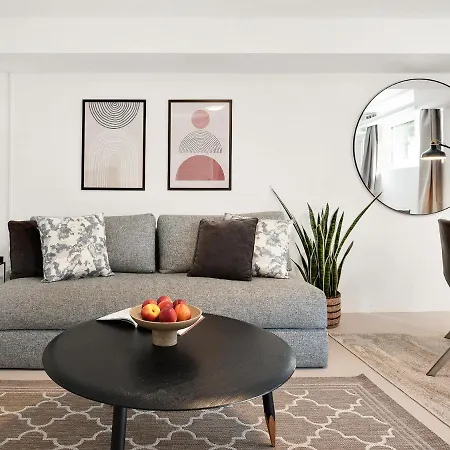 Sanders Charm - Cozy One-bedroom With Shared Garden