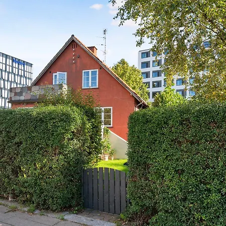 Sanders Charm - Cozy One-bedroom With Shared Garden *